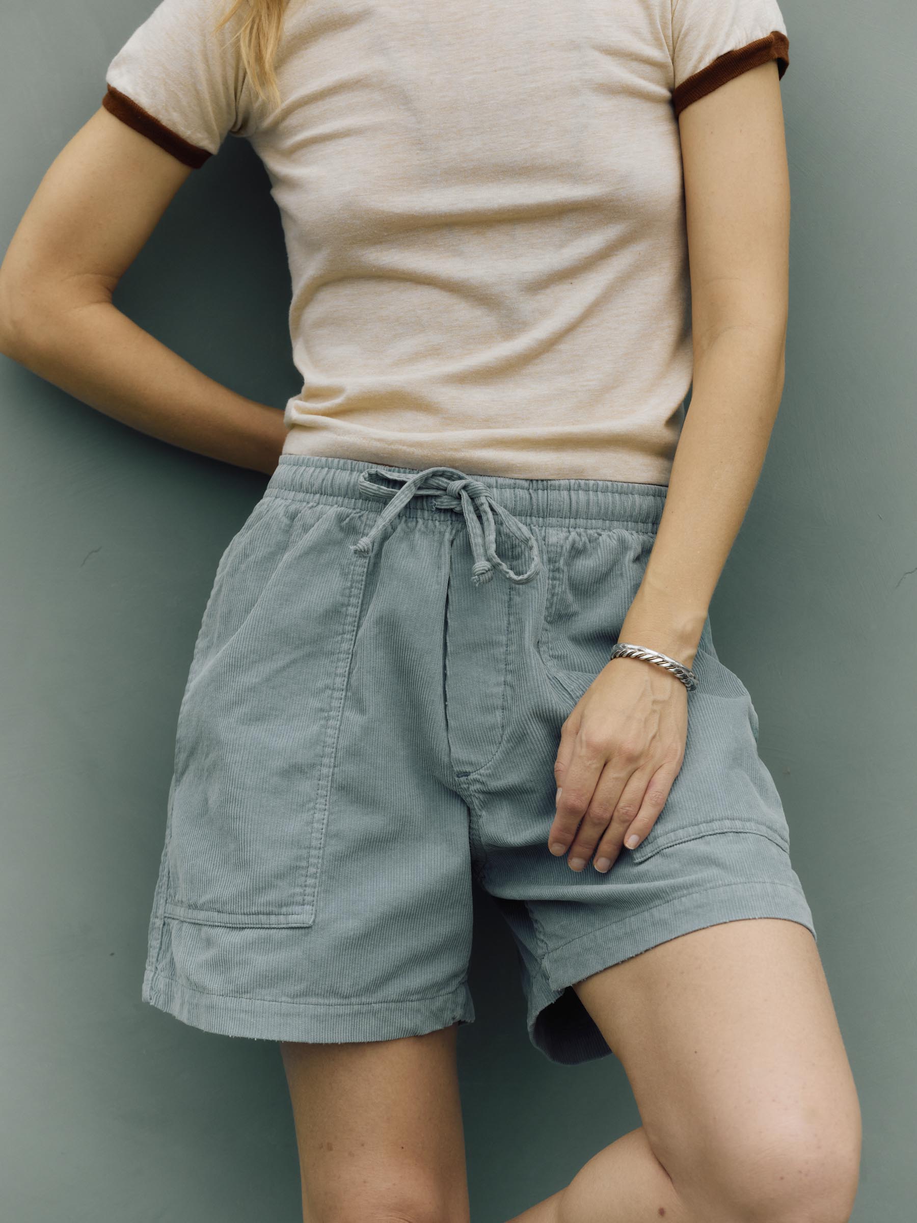 the lounge short in sunfaded blue cord – imogene + willie