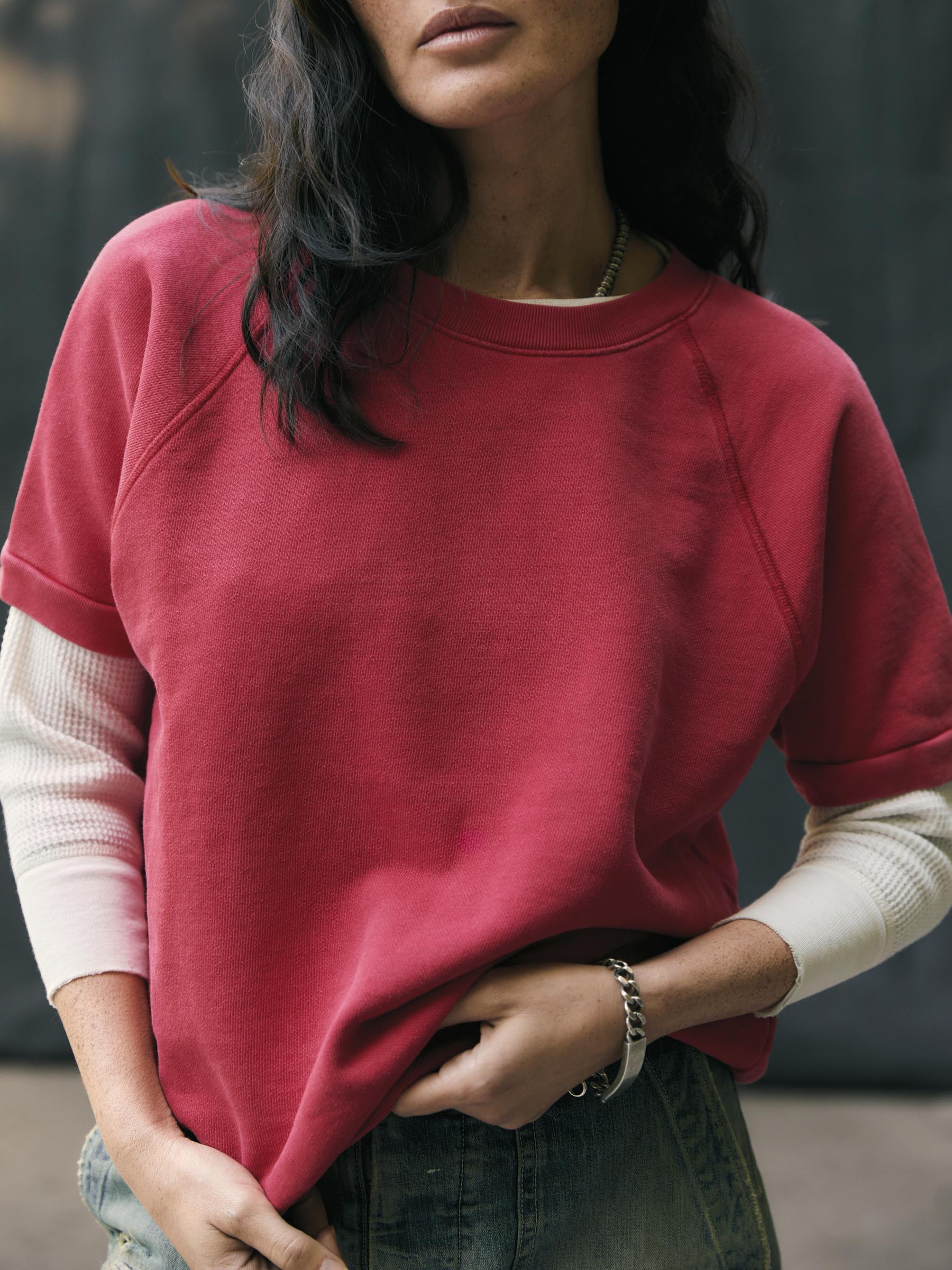 short sleeve raglan sweatshirt in red – imogene + willie