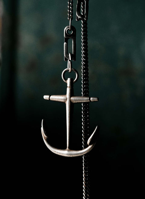 vintage silver anchor pendant