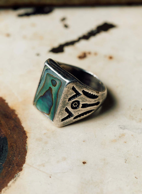 vintage trading post-era ablone ring