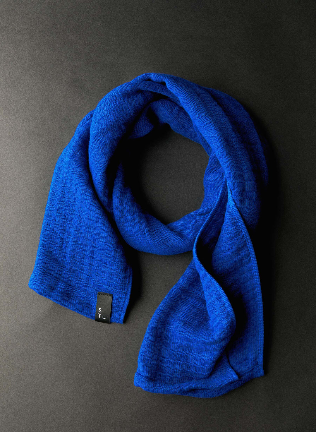 morihata gauze scarf in blue