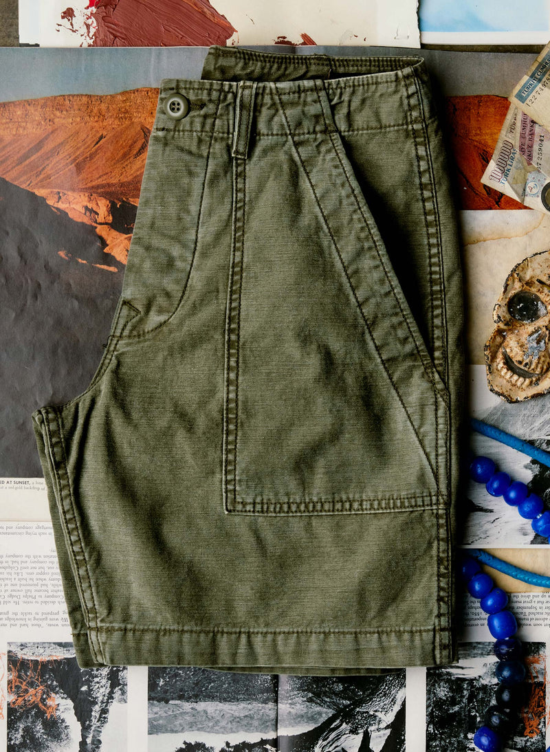 the camp short in olive - Model