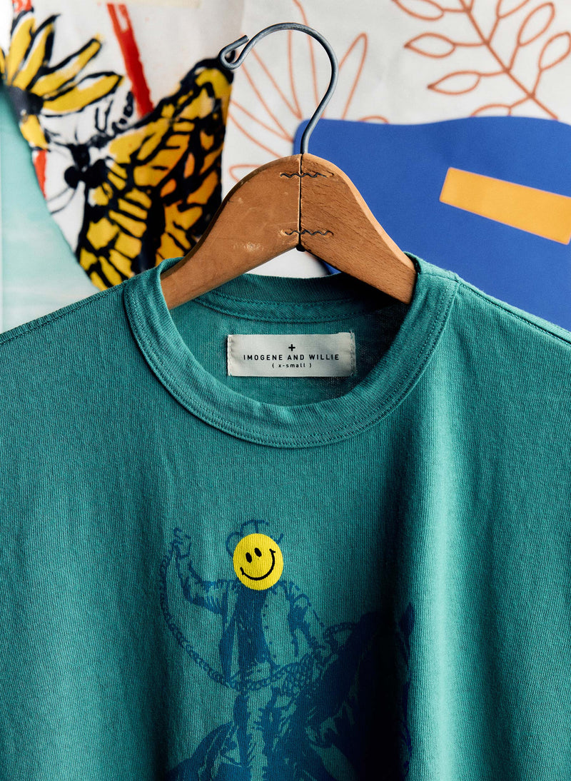 the "happy rider" tee - Model