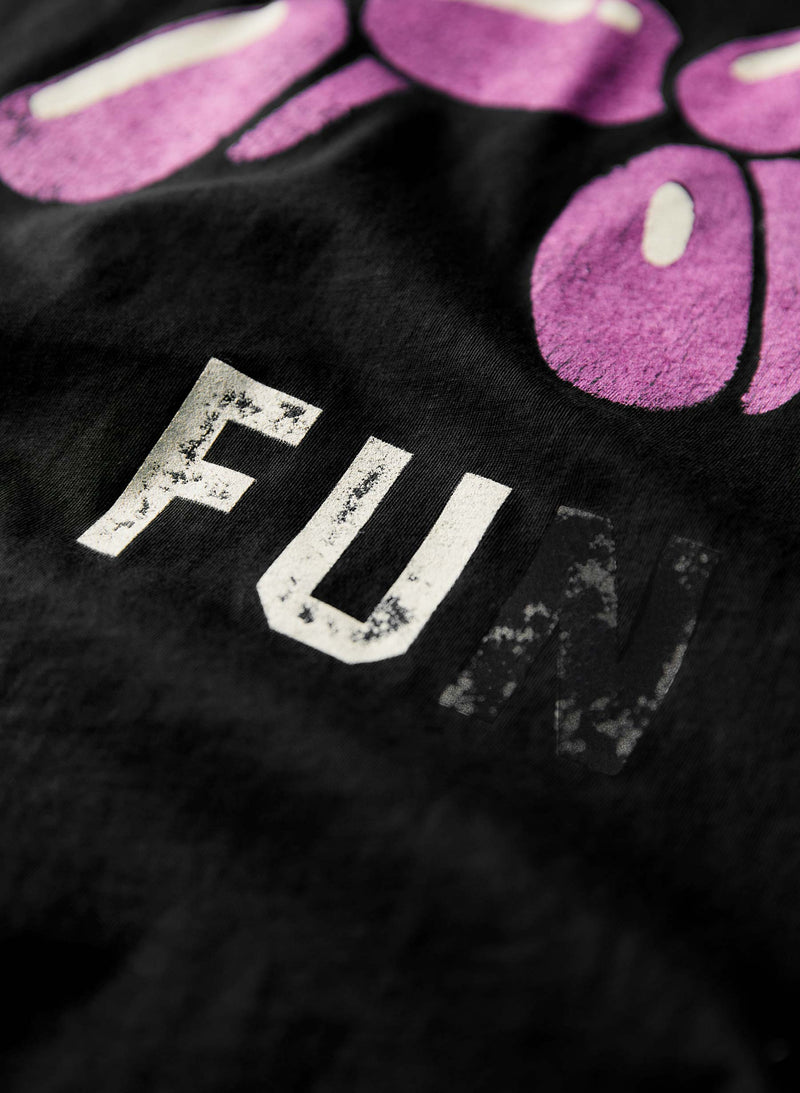 the "fun" tee - Model