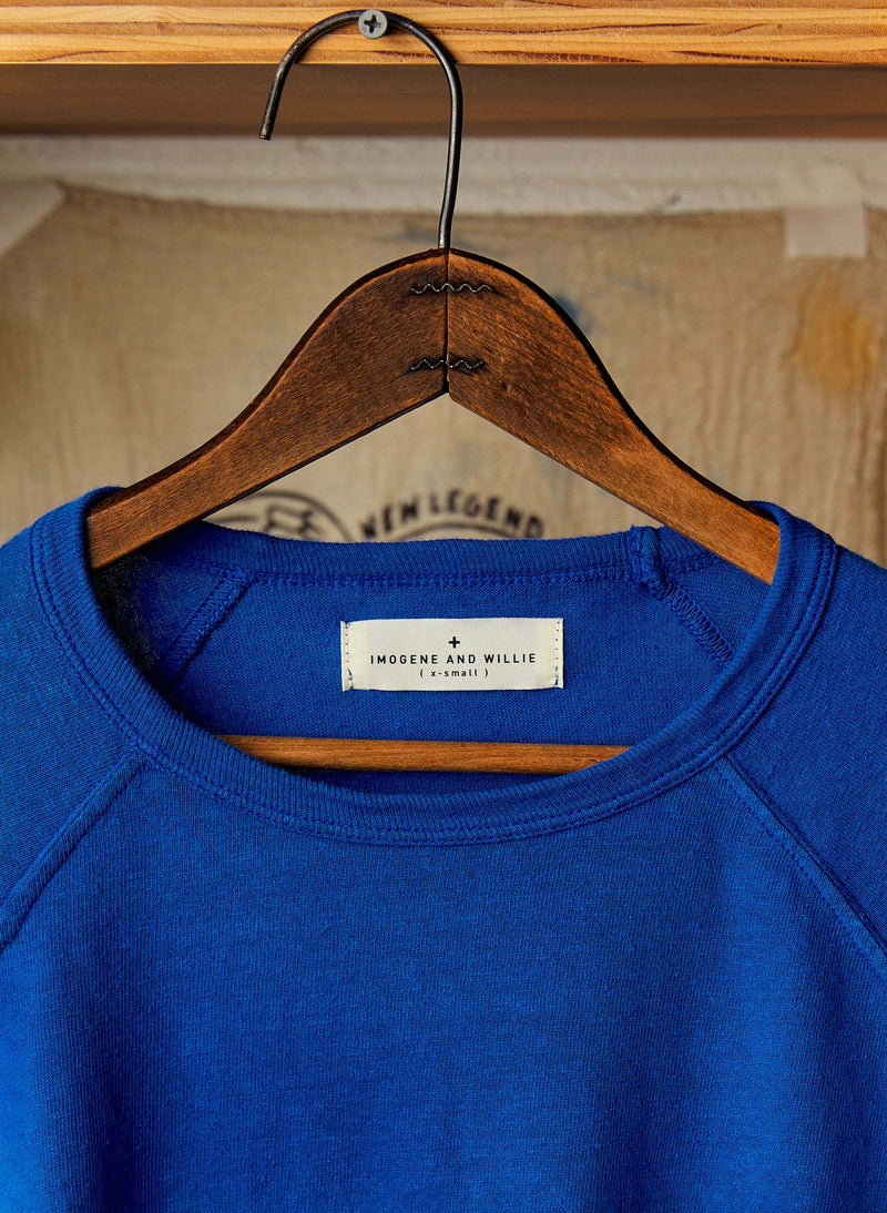 the long sleeve raglan in klein blue