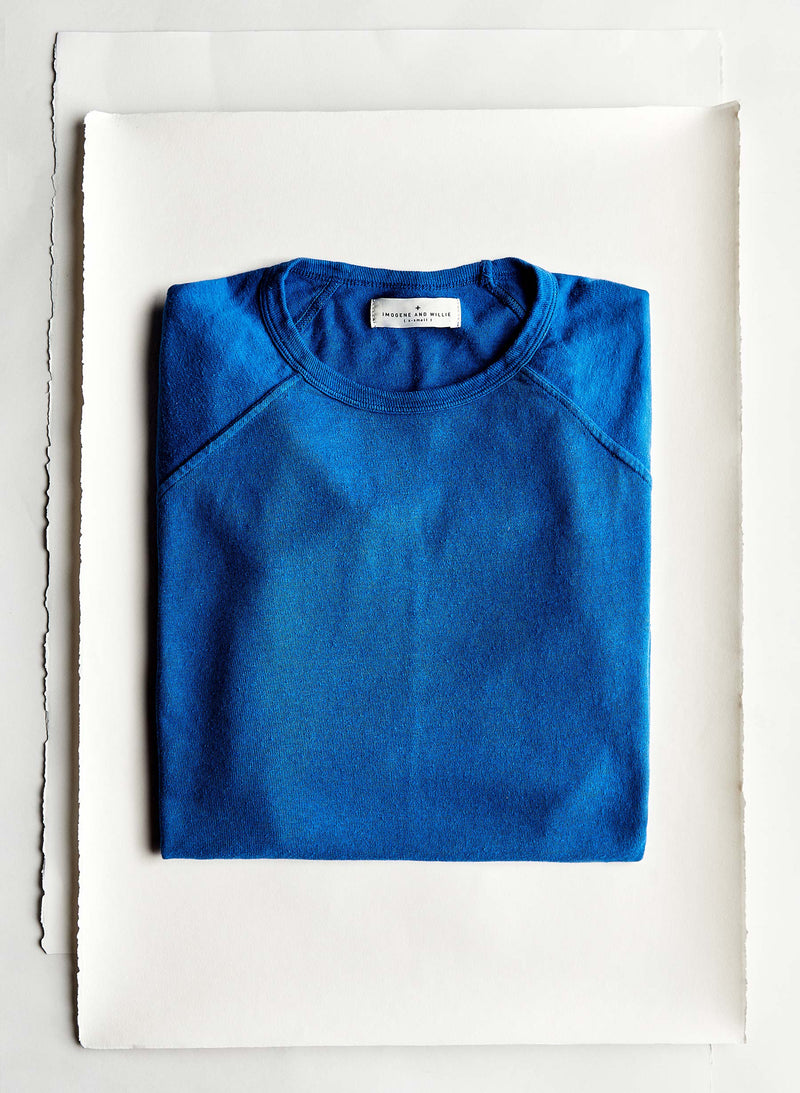 the long sleeve raglan in klein blue