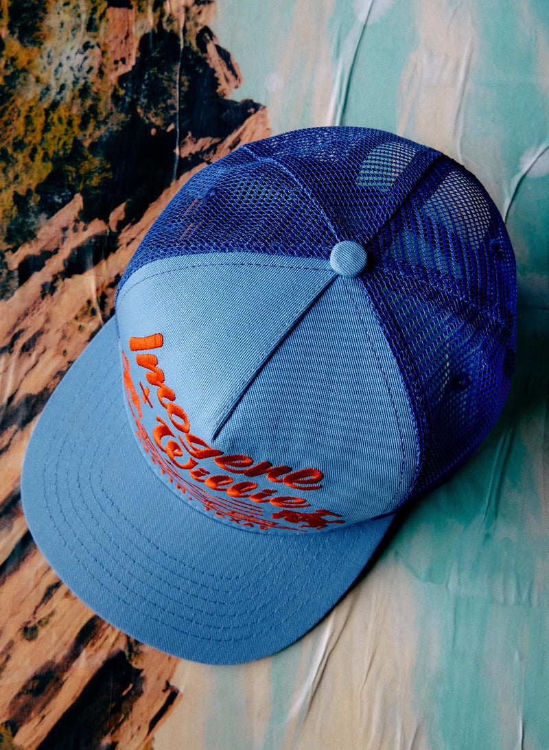 the "bronco" trucker in blue - Model