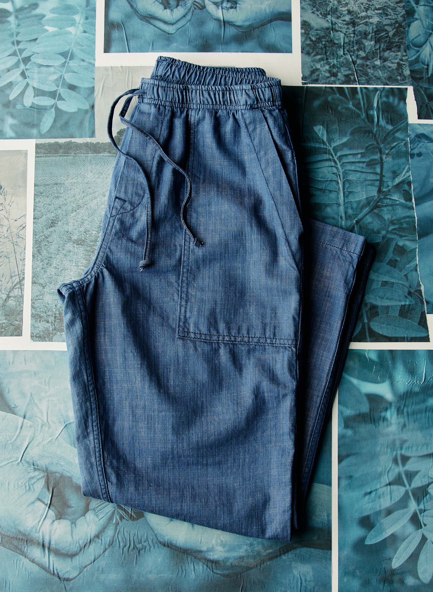 Sleeve, Shorts, Grey, T-shirt, Denim, Font, Pattern, Pocket, Electric blue, Waist