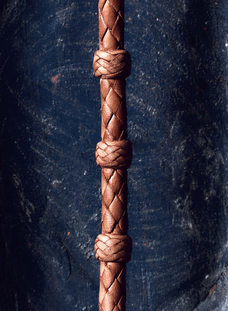 chamula round tan leather bracelet - Model