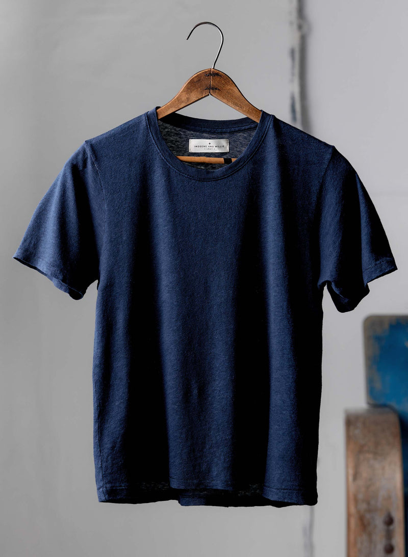 the cotton hemp tee in midnight