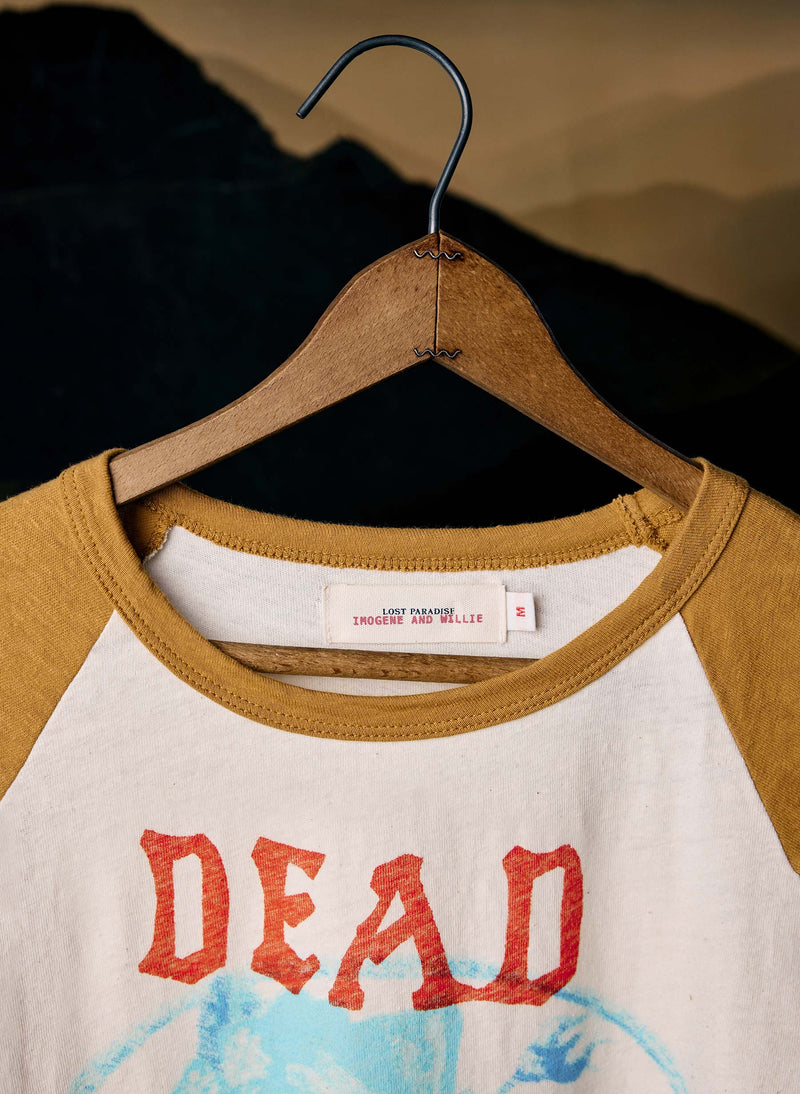 the "dead trip" 3/4 knit raglan - Model