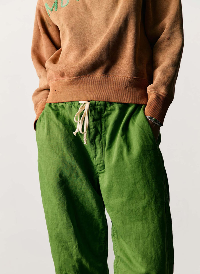 the lounge pant in fern green