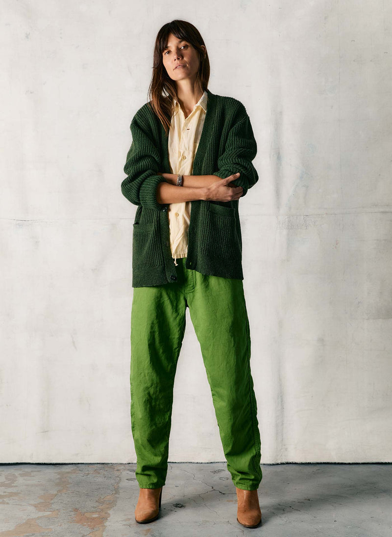 the lounge pant in fern green