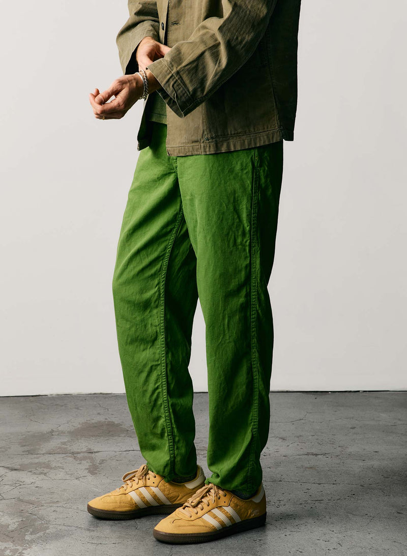 the lounge pant in fern green