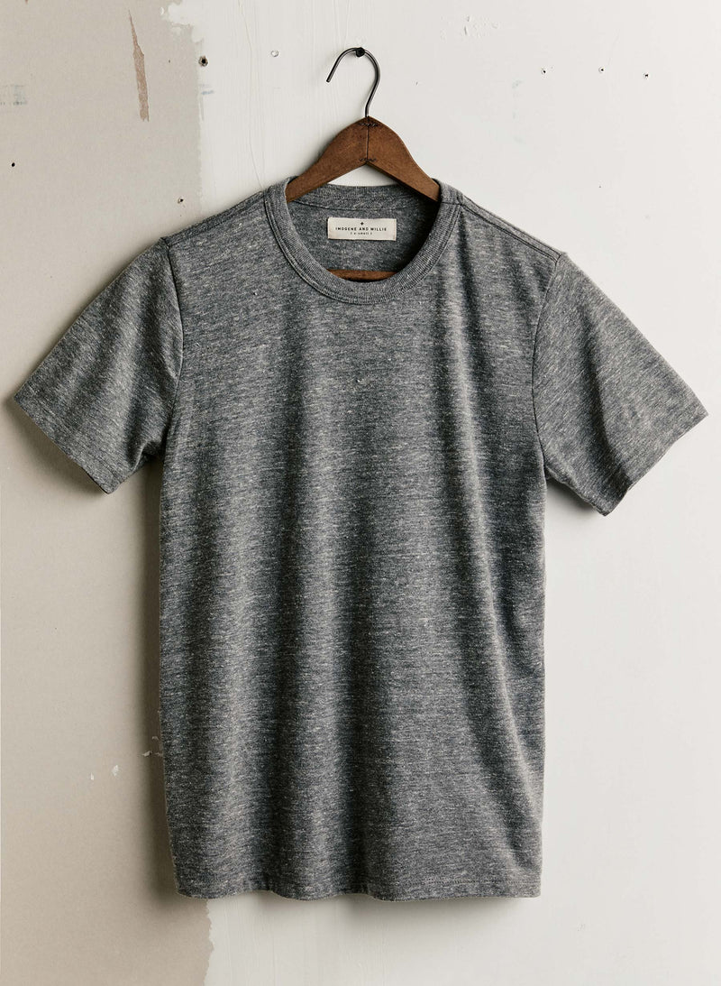 classic knit heather grey crew - Model