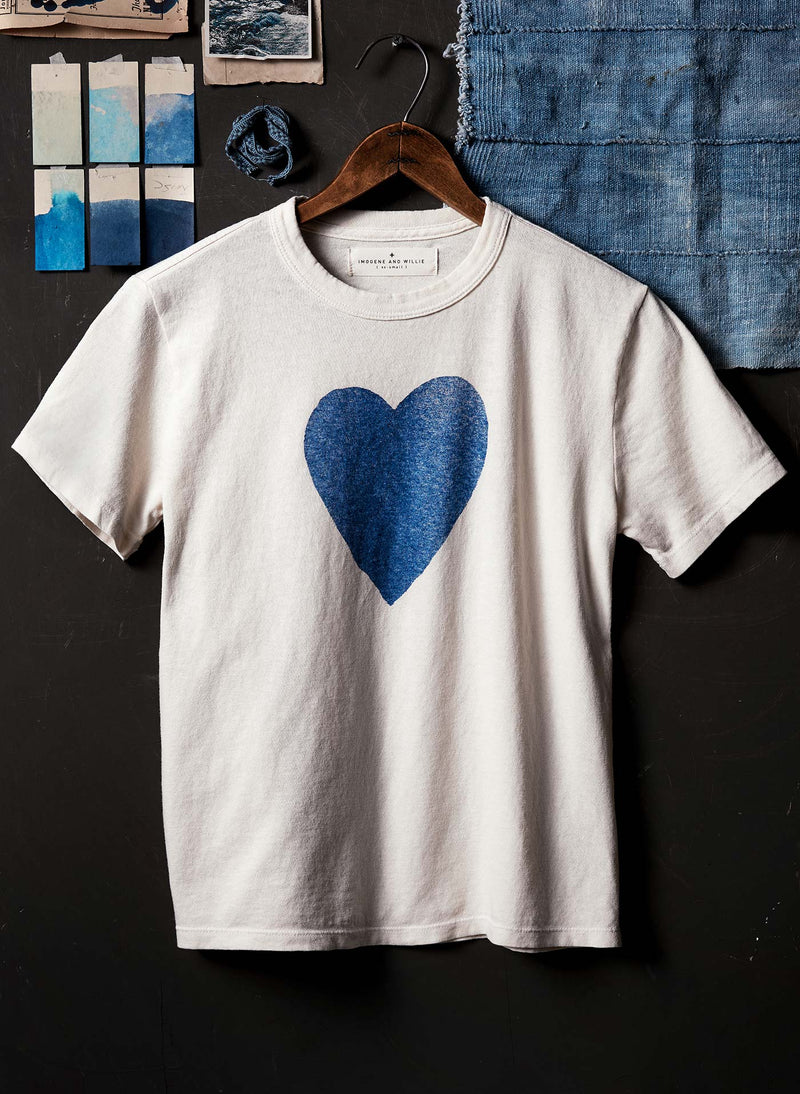 the "heart" tee in blue - Model