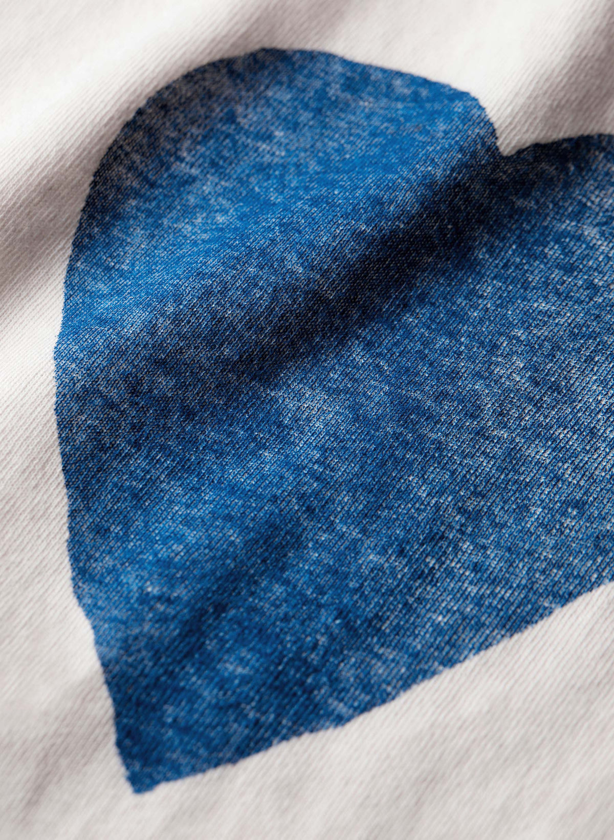 the "heart" tee in blue