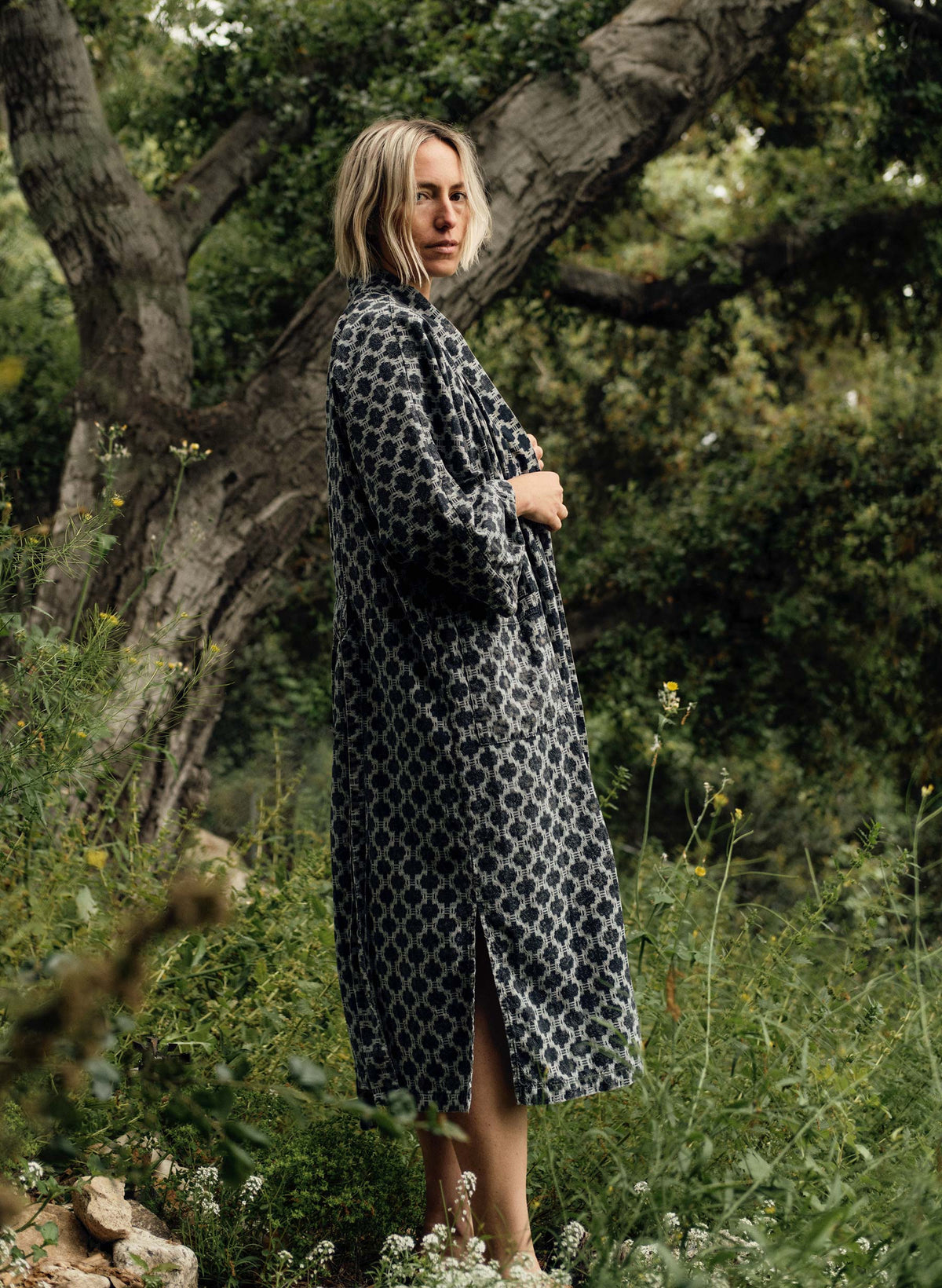 the ojai robe in indigo kiji