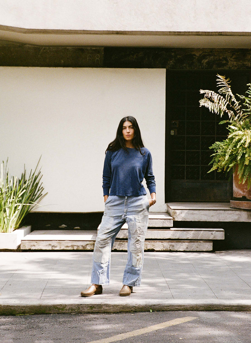 long sleeve raglan in faded navy