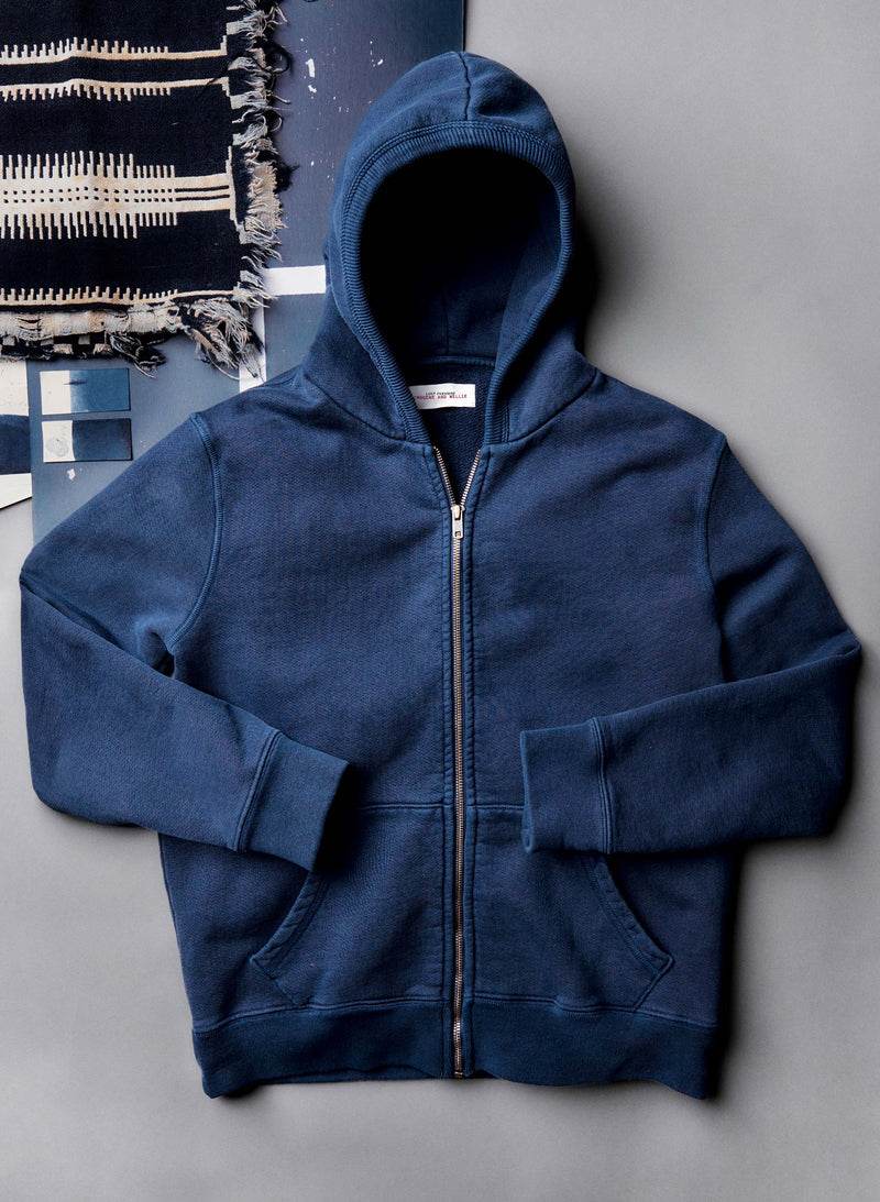 the standard zip sweatshirt in navy