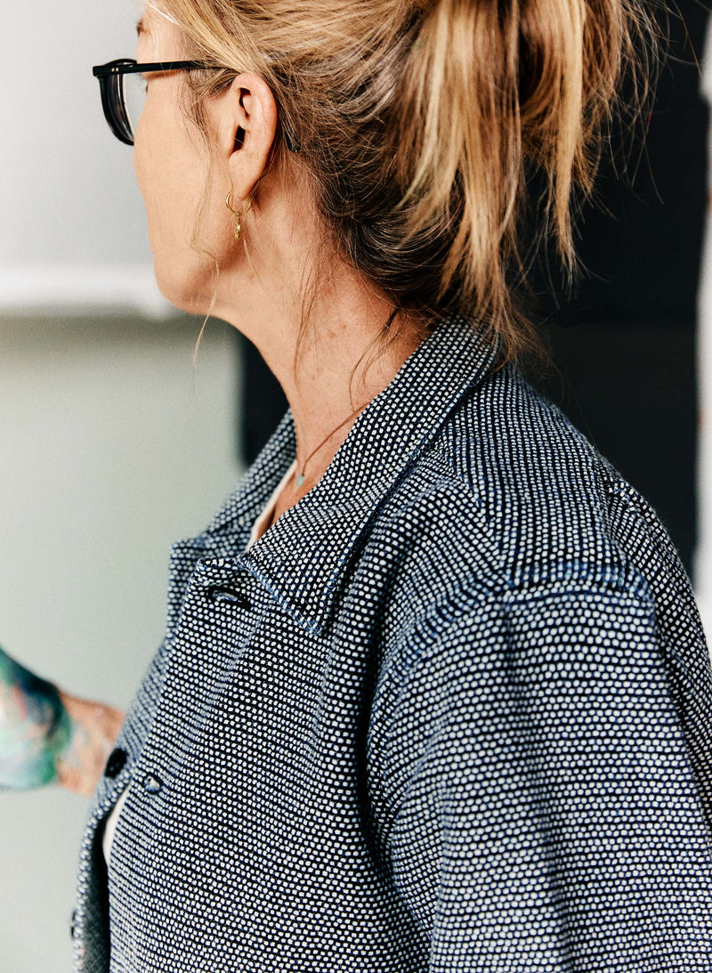 the painters coat in indigo cream sashiko - Model