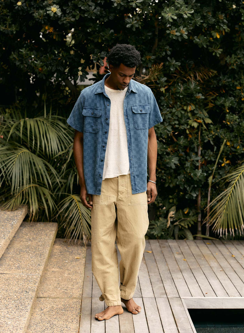 the shoreline shirt in washed indigo check