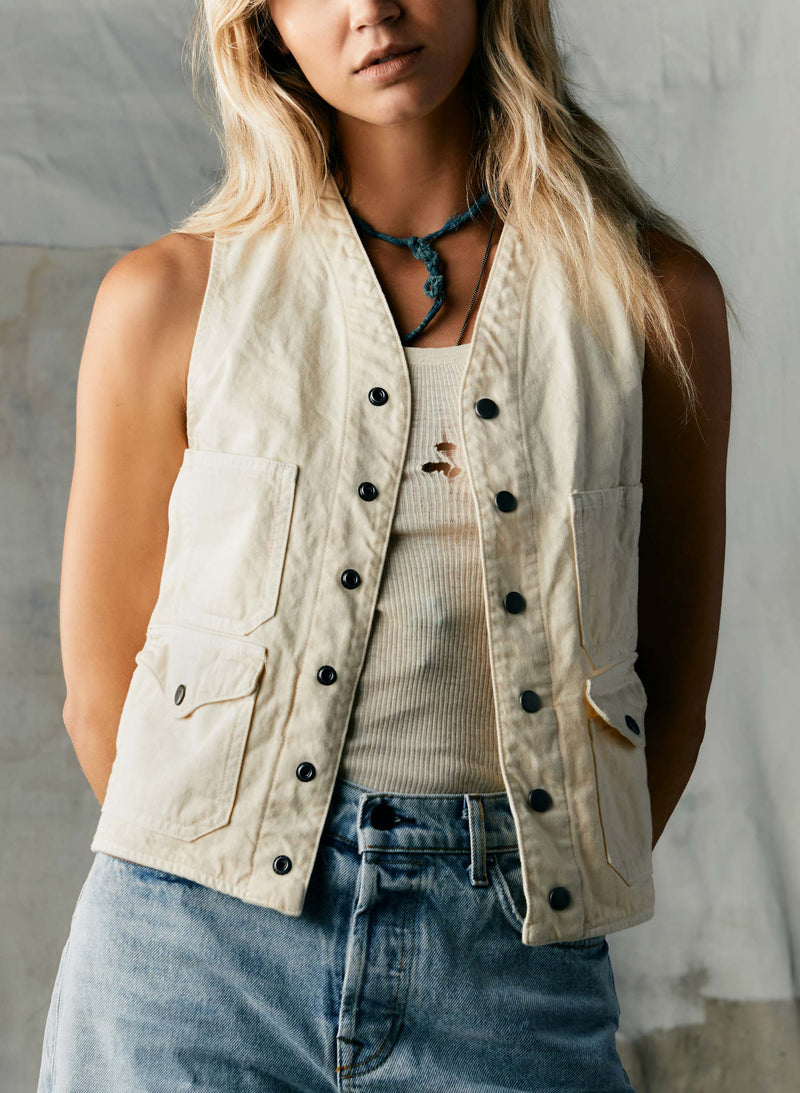 the field vest in natural