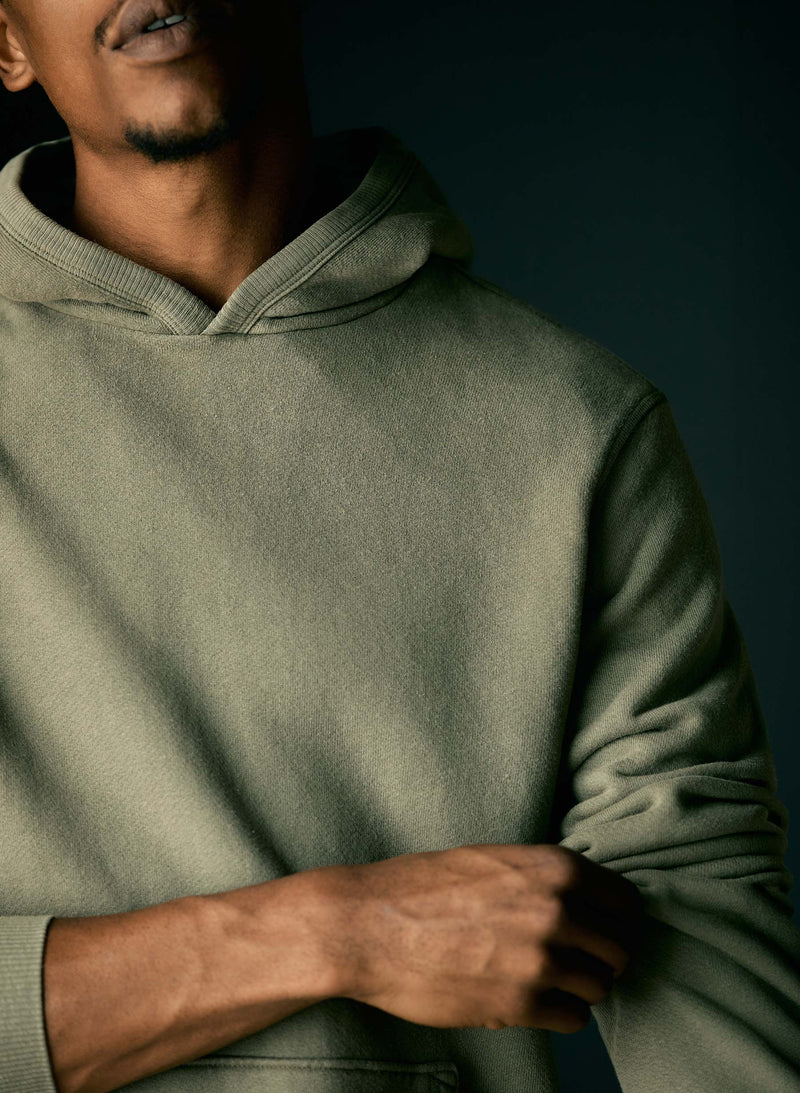 the wakefield hoodie in spruce - Model