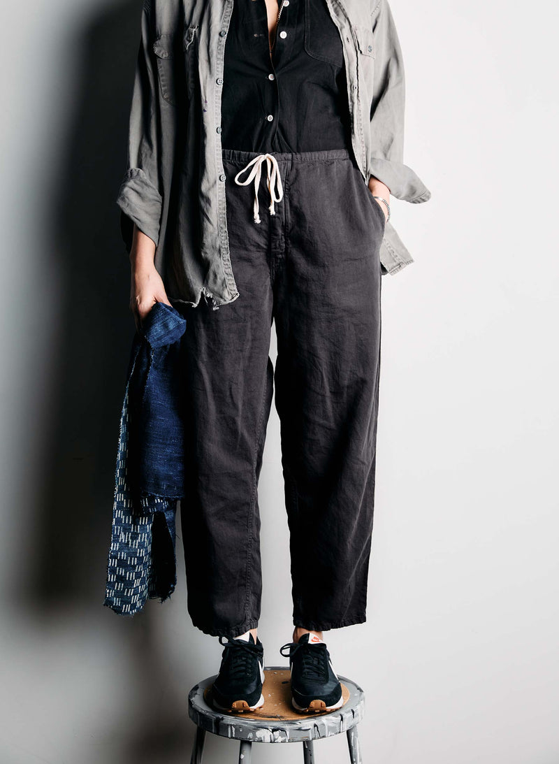 the lounge pant in faded black