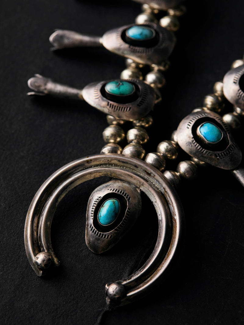 vintage turqoise squash blossom - Model