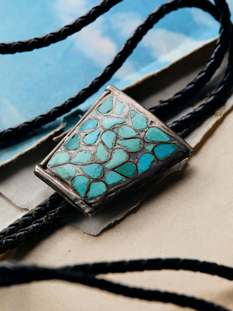 vintage handmade zuni bolo tie - Model