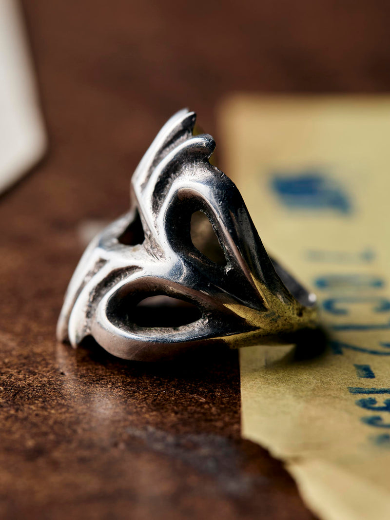 vintage navajo sand cast ring - Model
