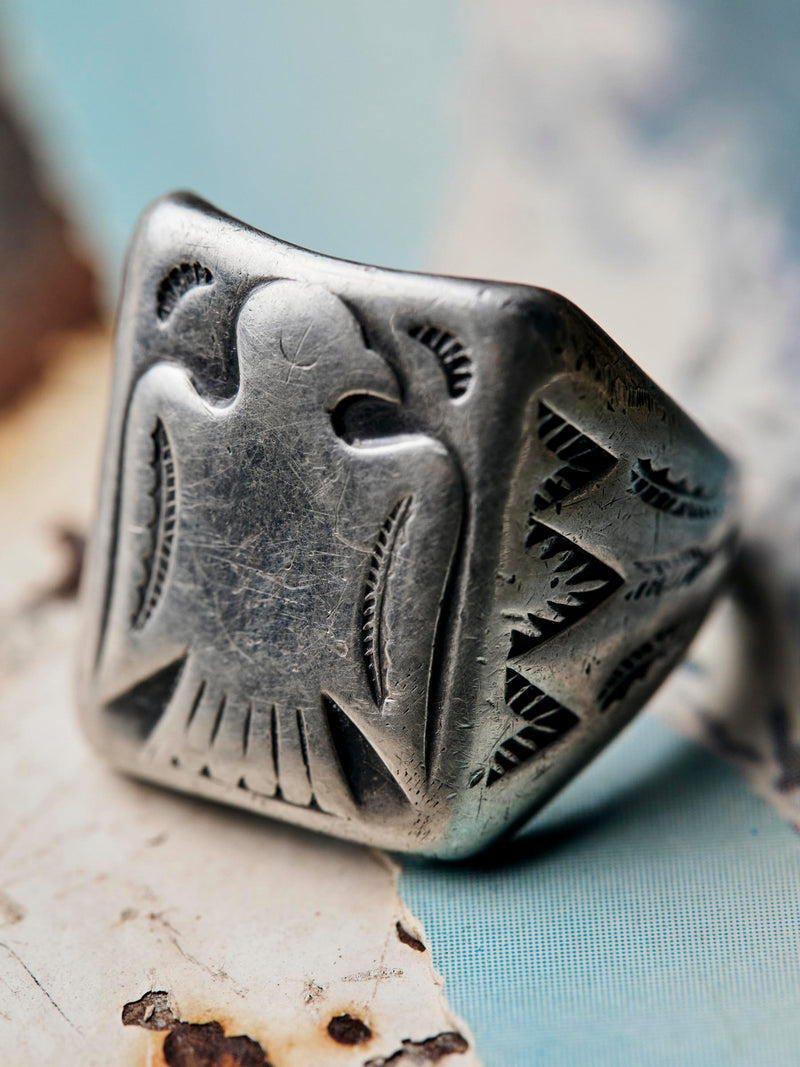 trading post-era thunderbird ring - Model