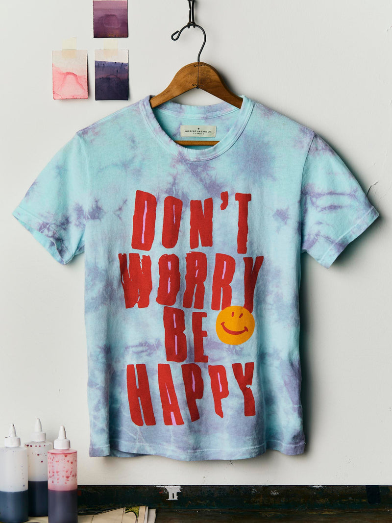 the "be happy" tee - Model