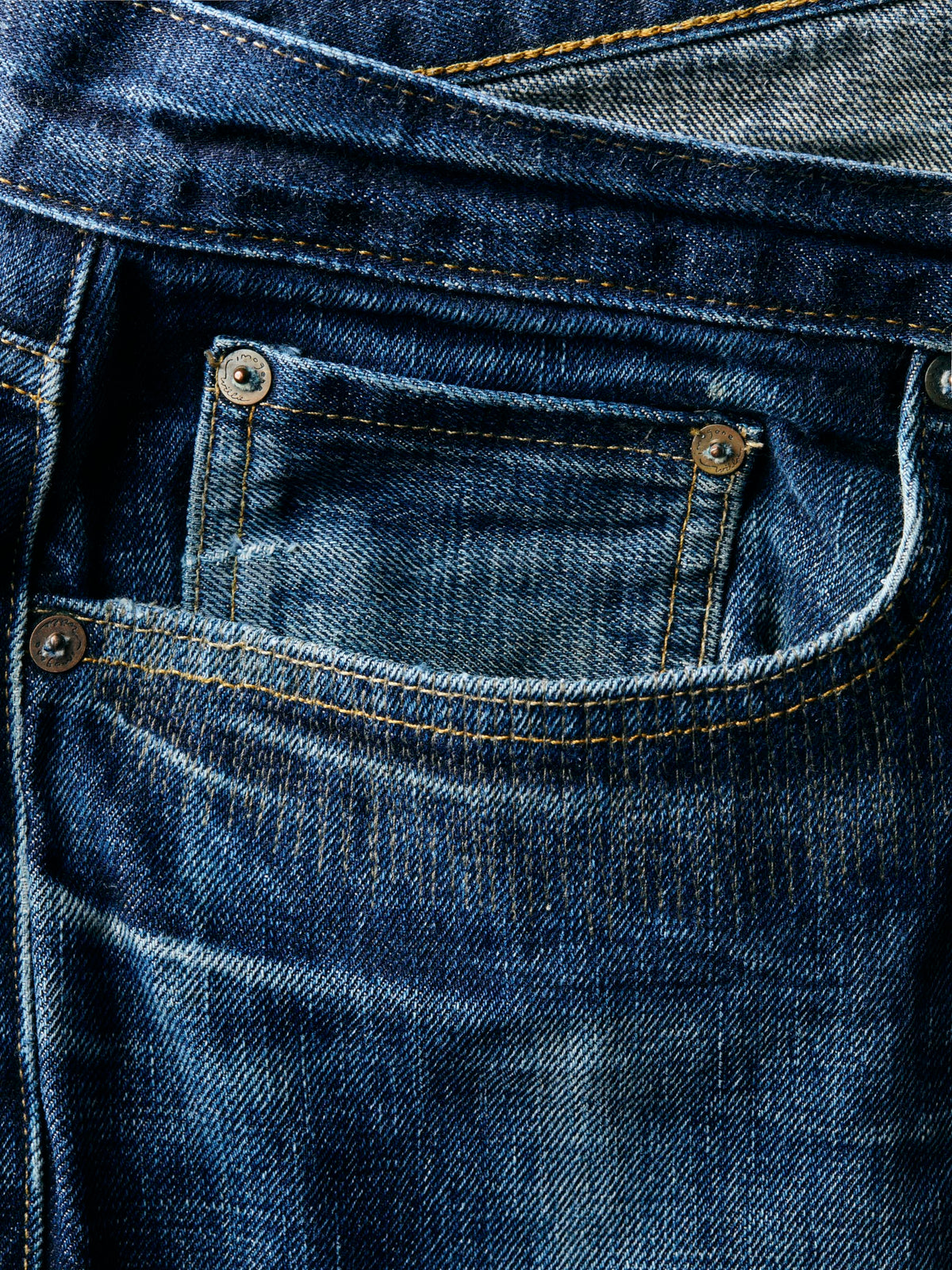 limited edition love fades no.042 charlie