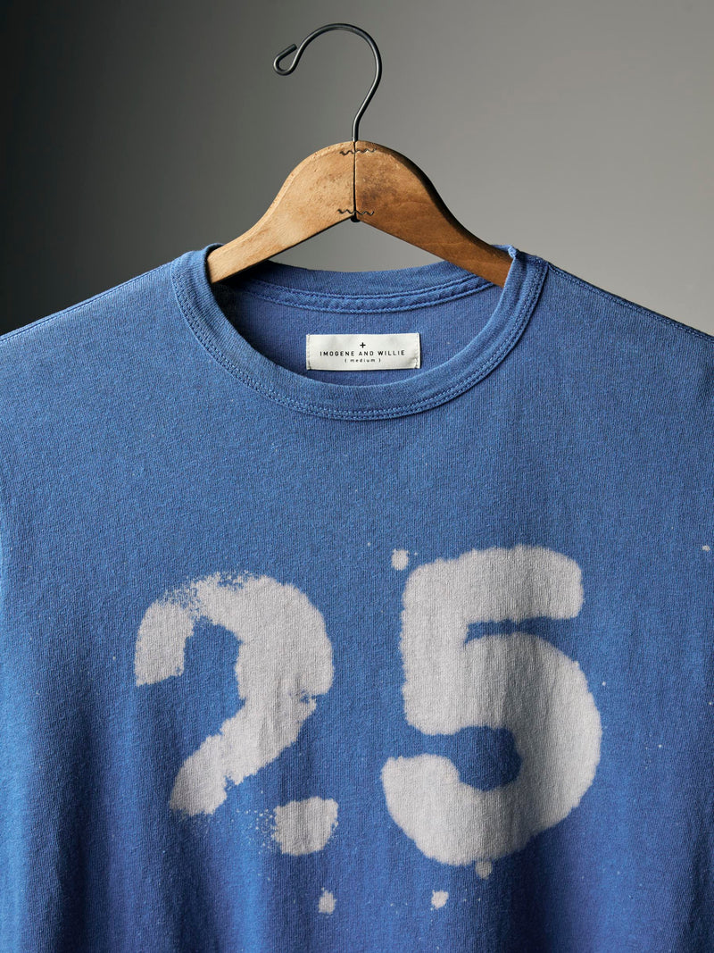 hand bleached "25" tee - Model