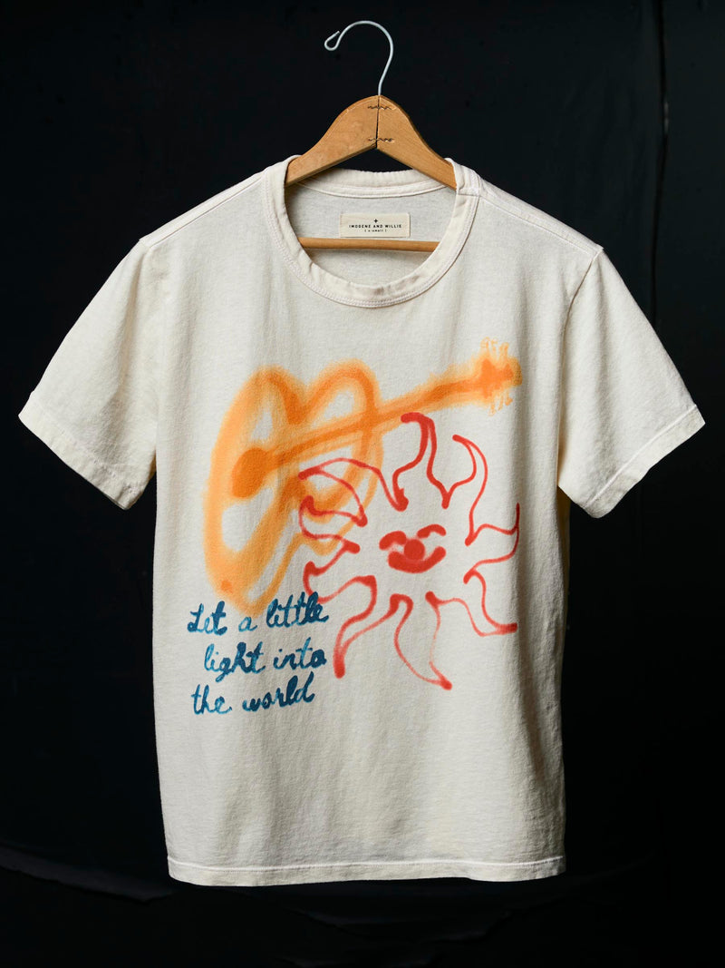 the "little light" tee - Model