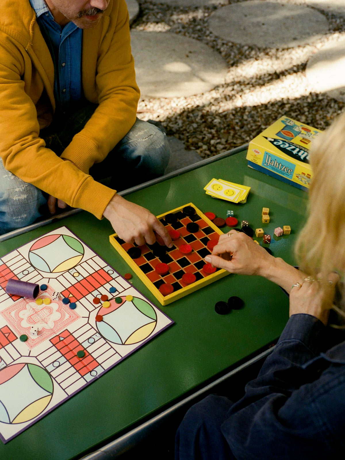 the standard zip sweatshirt in amber