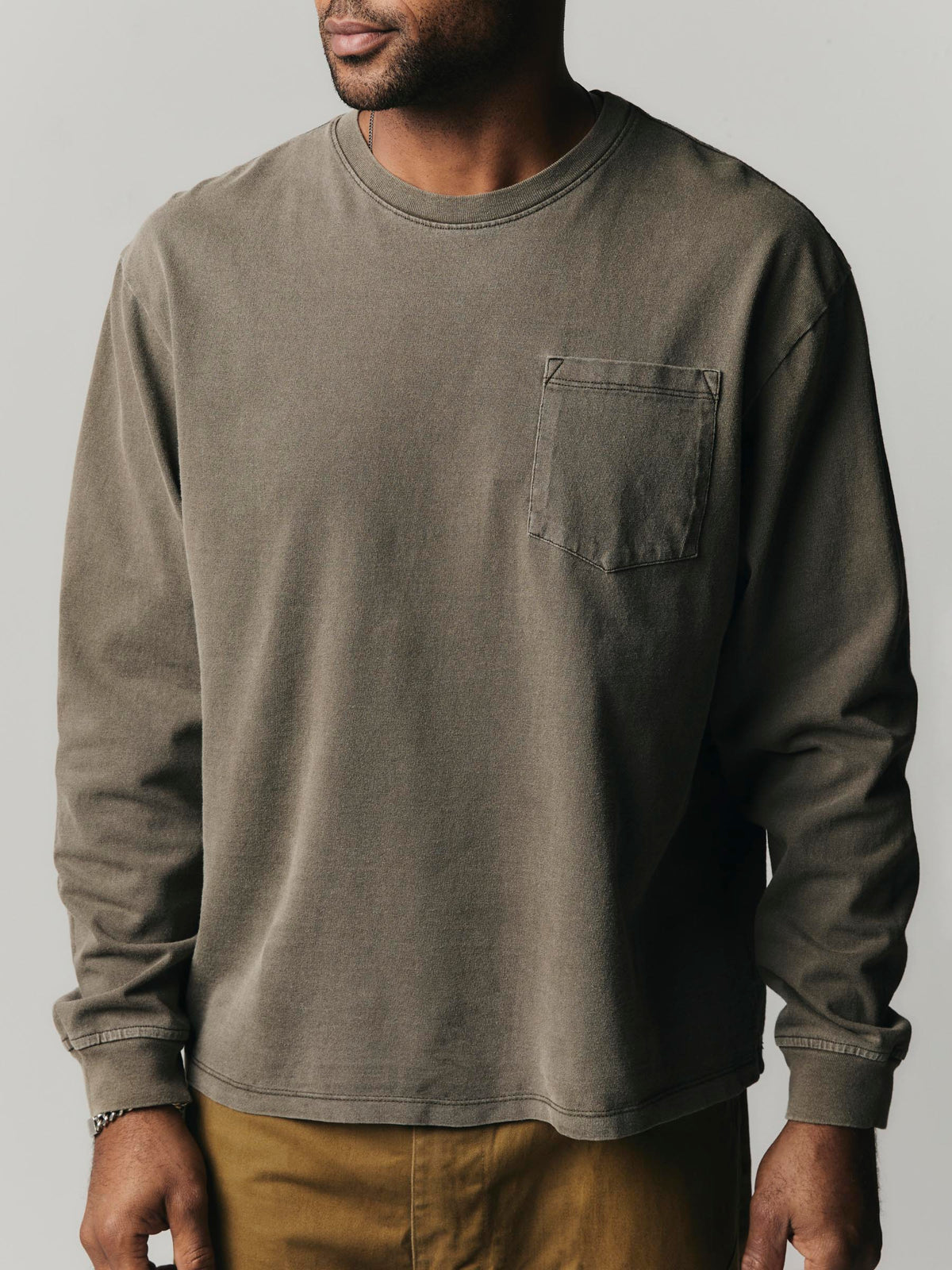 long sleeve pocket tee in washed slate