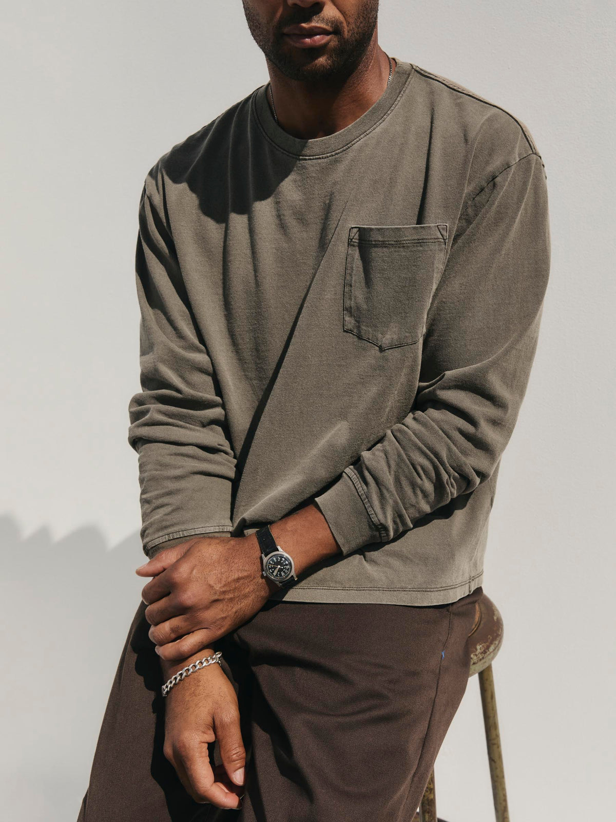long sleeve pocket tee in washed slate