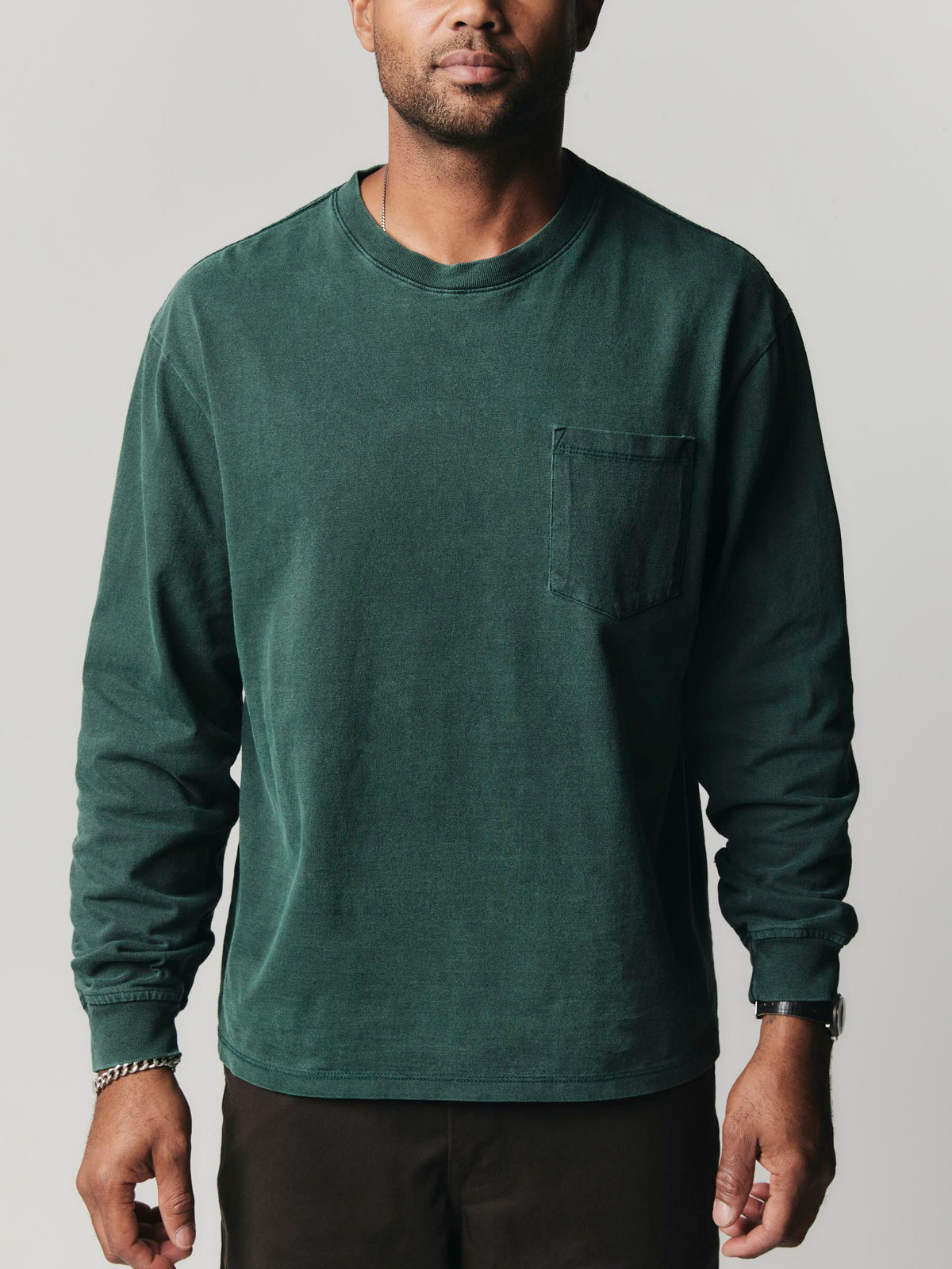 long sleeve pocket tee in faded spruce