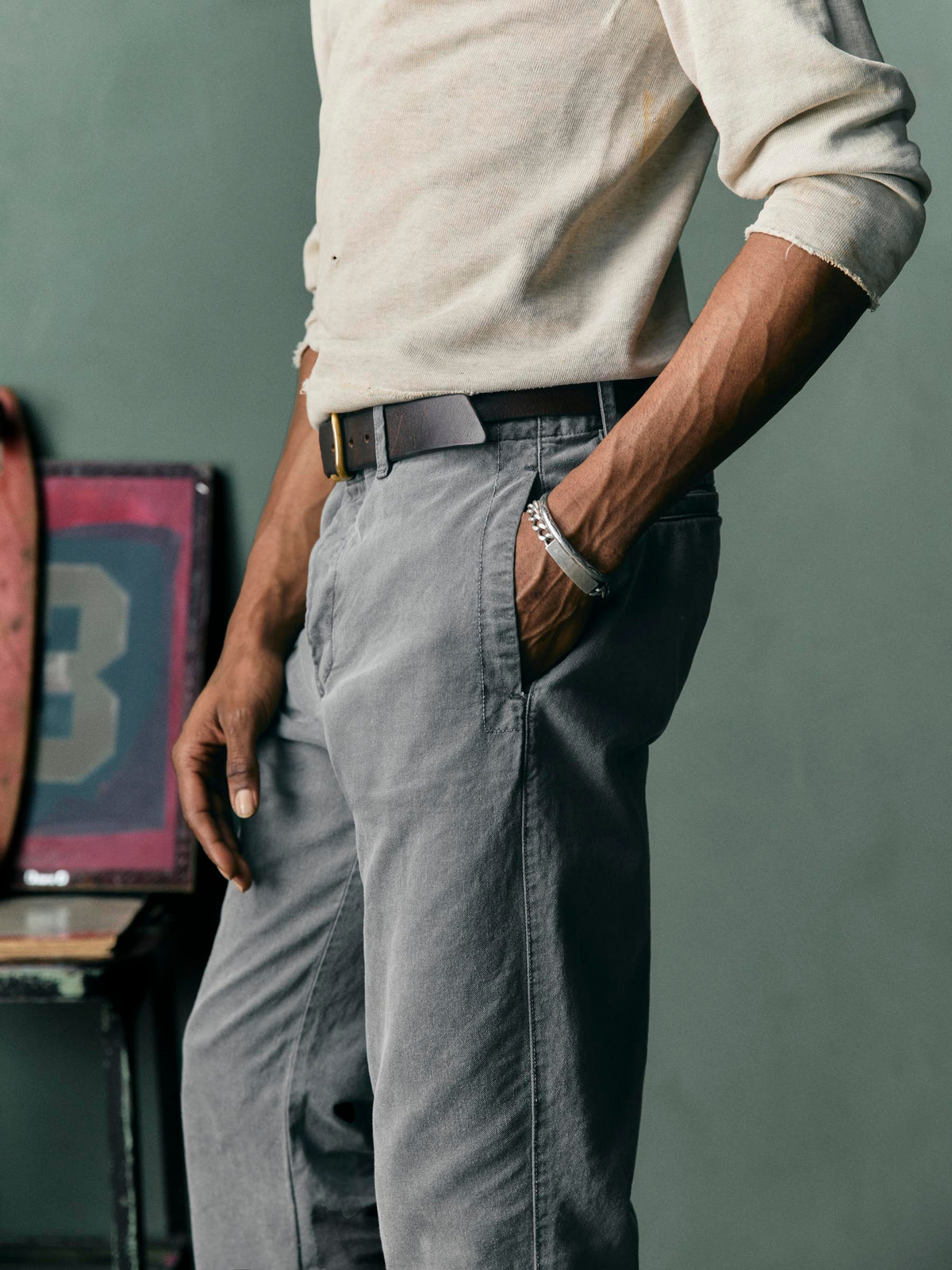 all american chino in faded black