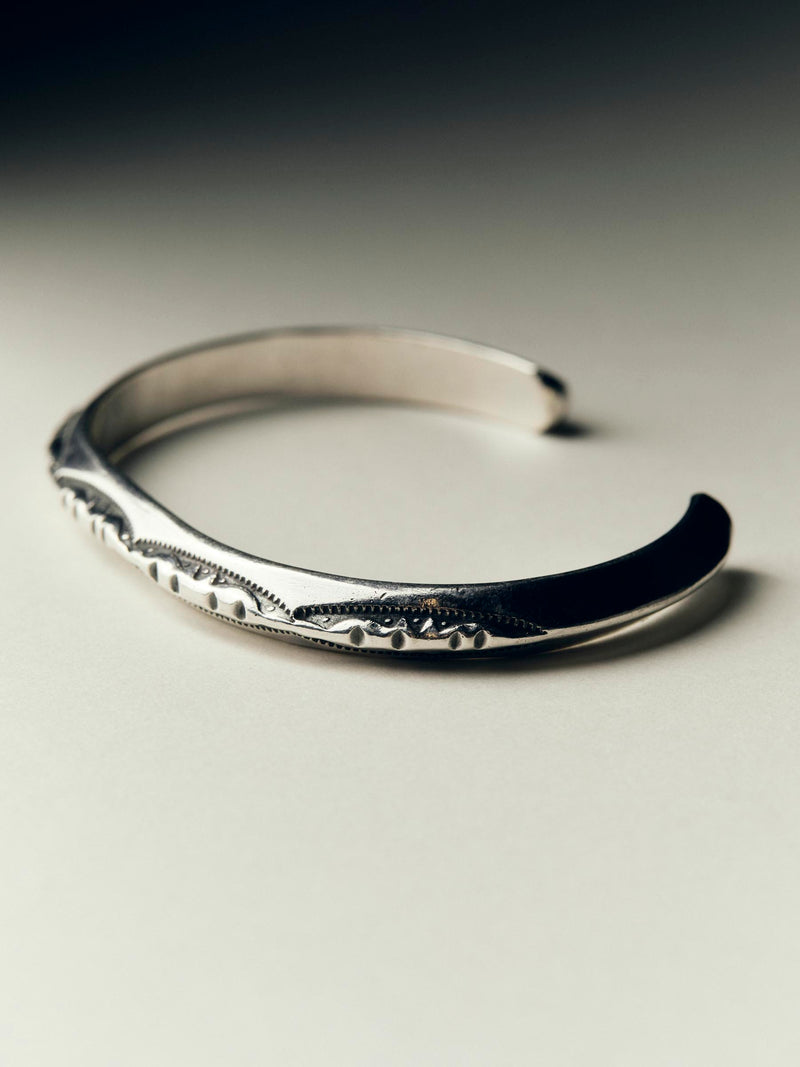 vintage navajo knife-edge bracelet
