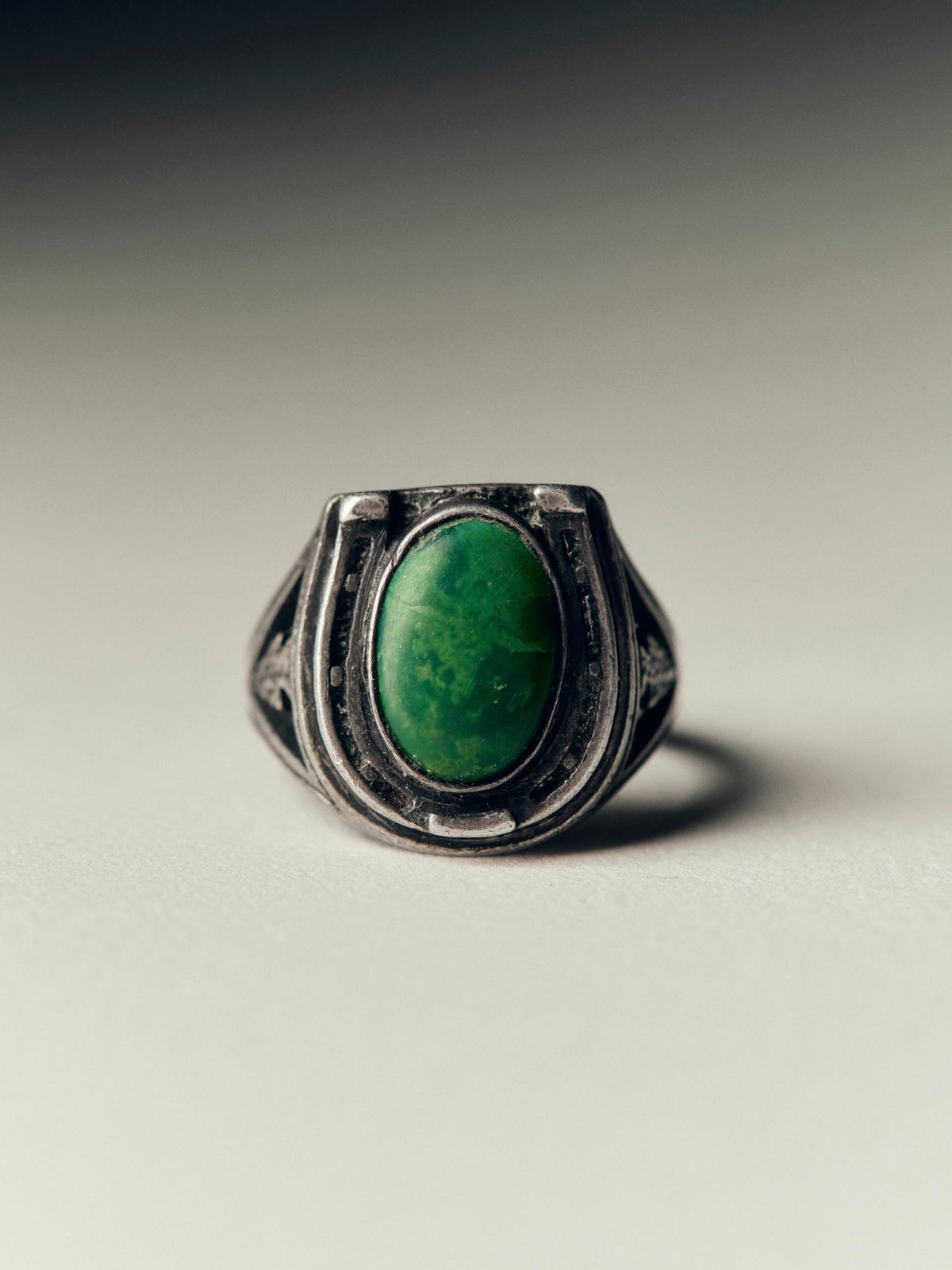 trading post-era horseshoe ring
