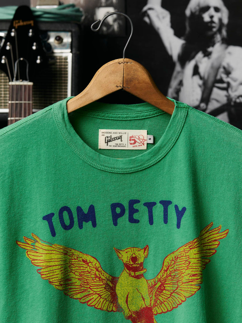 the Gibson "dogs with wings" tee - Model