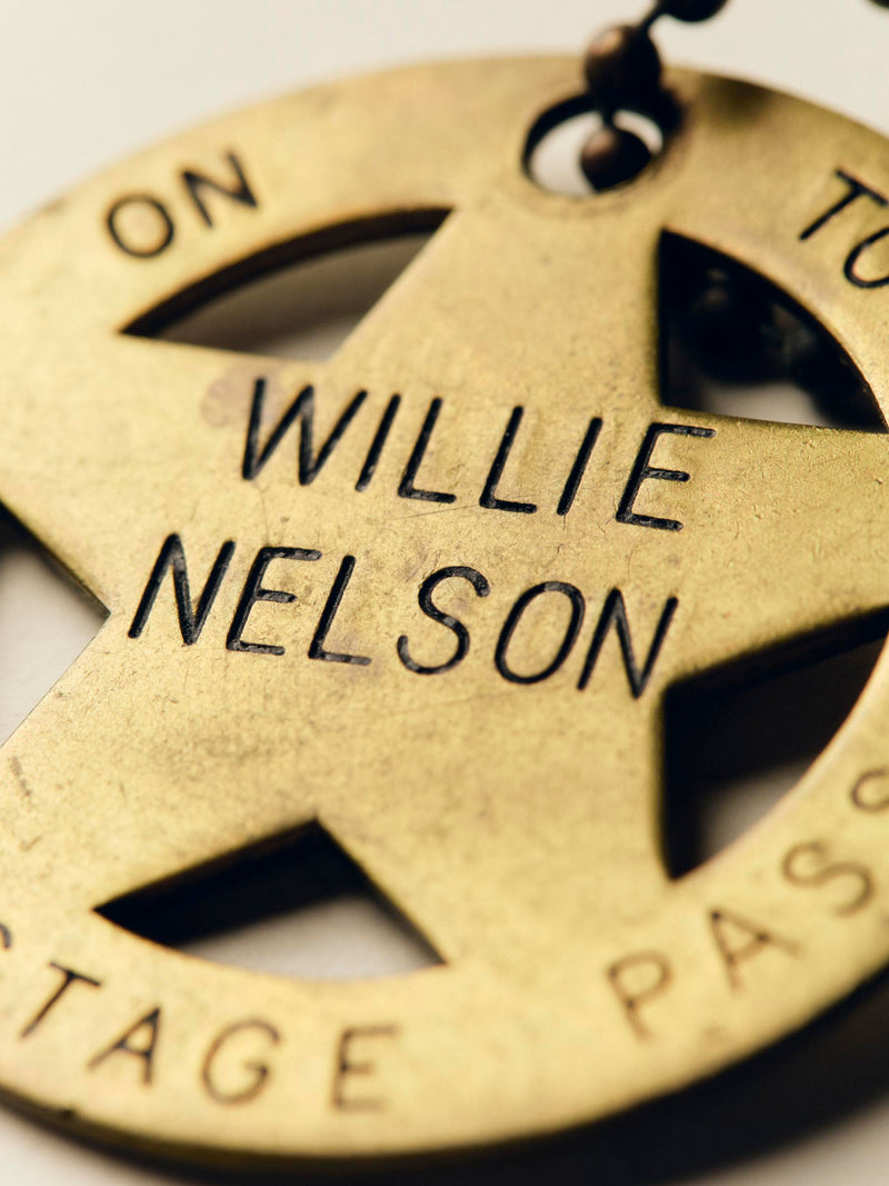 vintage willie nelson backstage pass key chain - Model