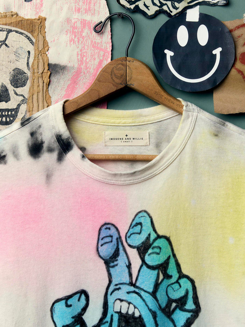 hand drawn "screaming hand" tee - Model