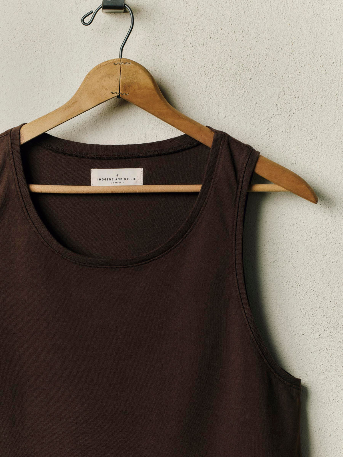 midweight box tank in brown