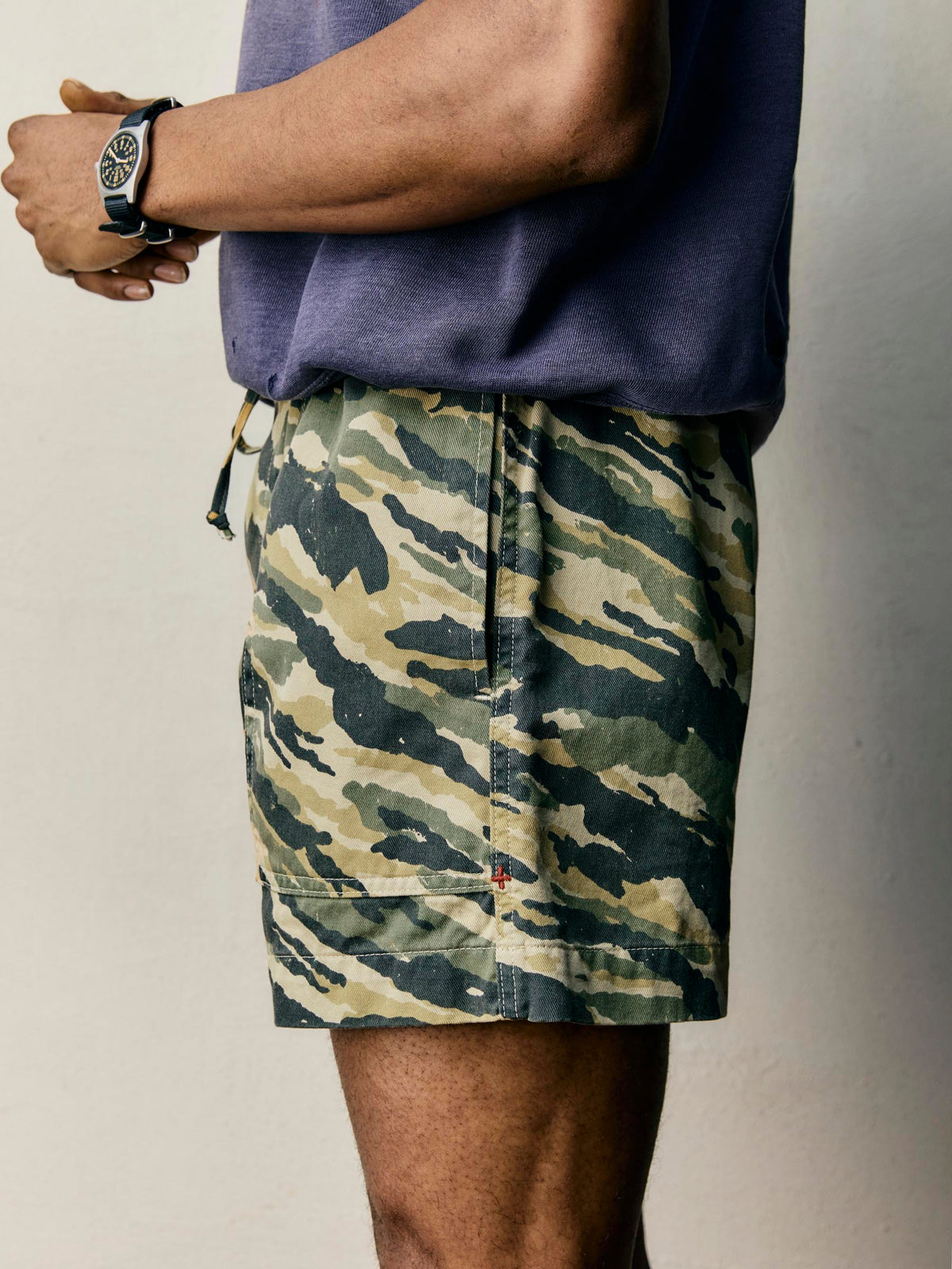the lounge short in brushstroke camo