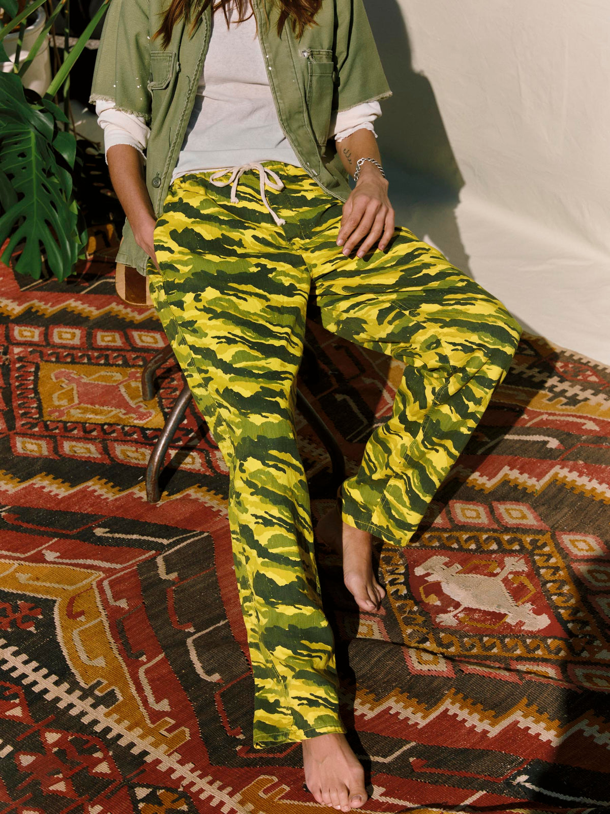 the lounge pant in brushstroke camo